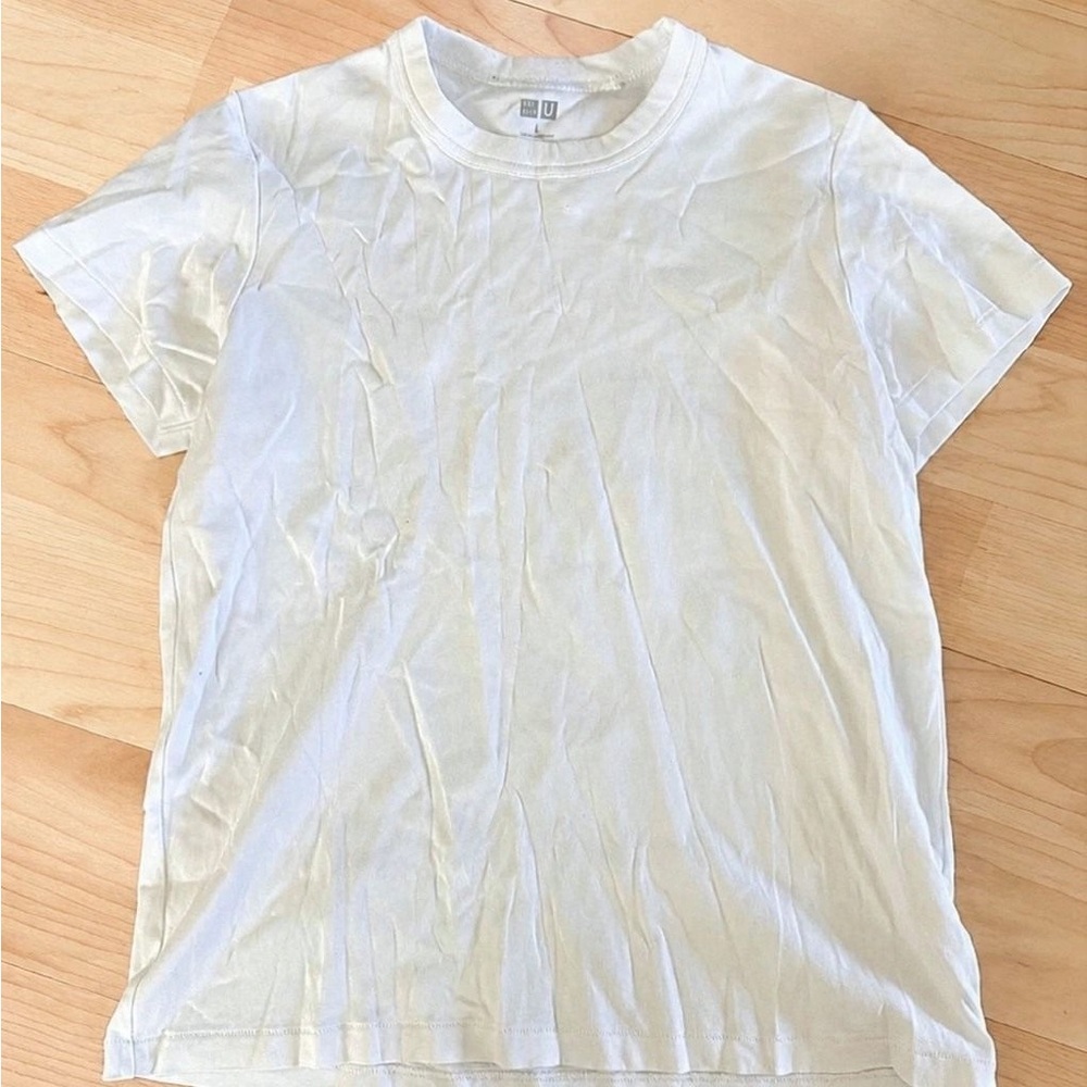 Uniqlo White Short-Sleeve Crew Neck Tee